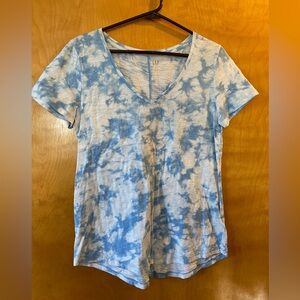 GAP Women's Blue Tie-Dye Top